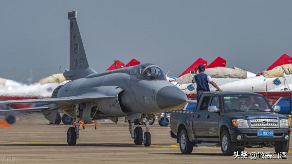 巴鐵成中介！為何大家買梟龍都找巴鐵而不是中國？那我們有分成嗎