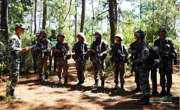 9人對9人,中美步兵戰鬥班火力對比,誰才是最強陸軍步兵班? 9人對9人,中美步兵戰鬥班火力對比,誰才是最強陸軍步兵班?