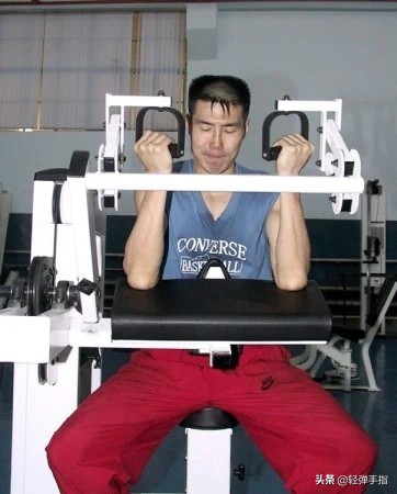 人物|17歲學籃球,42歲退役,換過8支球隊,被稱作CBA“活化石” 人物|17歲學籃球,42歲退役,換過8支球隊,被稱作CBA“活化石”