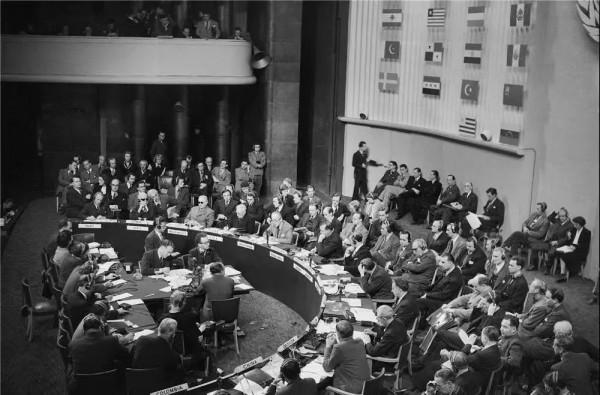 網際網路時代，你我皆楚門