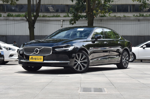 試駕沃爾沃S90 RECHARGE：外觀時尚，加速給力