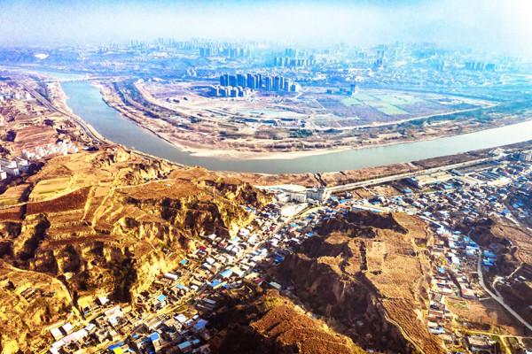 走進&OpenCurlyDoubleQuote;開國將軍村&rdquo;，喜看邙嶺新變化，禿山變綠山，窯洞變樓房