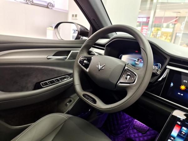 內飾三塊大屏 實拍極狐阿爾法T 空間是亮點 內飾三塊大屏 實拍極狐阿爾法T 空間是亮點