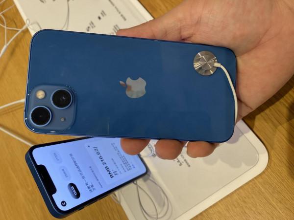 Iphone13 pro攝像頭醜出天際 銷量卻節節高升 佩服蘋果的號召力