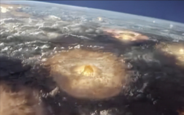 在太空引爆核武器會有蘑菇雲嗎？