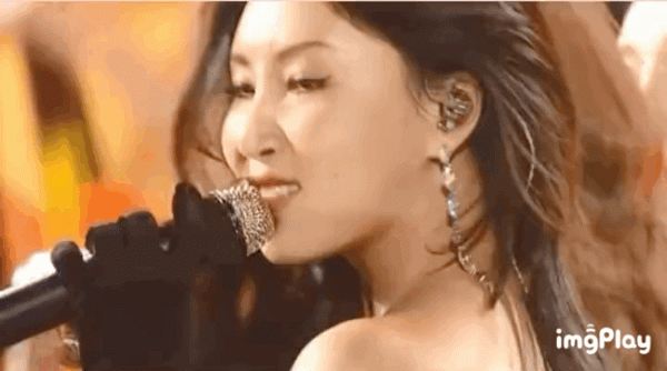 這就是歐美妝魔法嗎?從平平無奇到slay全場,王菊華莎就是鐵證 這就是歐美妝魔法嗎?從平平無奇到slay全場,王菊華莎就是鐵證