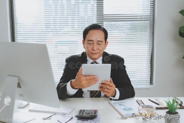 種500畝草、養200頭牛、年收益近260多萬、帶動40多農戶養牛創富 種500畝草、養200頭牛、年收益近260多萬、帶動40多農戶養牛創富