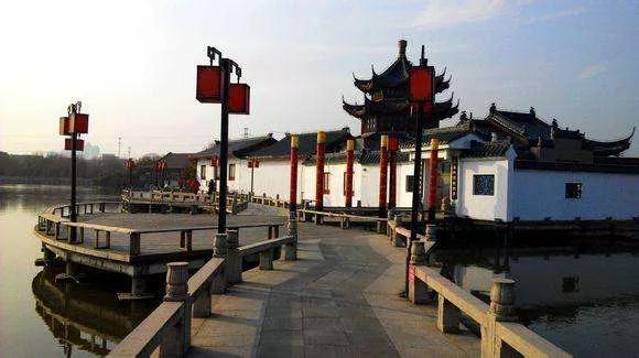 盛澤鎮經濟可以秒殺很多三線城市,很多縣城都不如盛澤鎮 盛澤鎮經濟可以秒殺很多三線城市,很多縣城都不如盛澤鎮