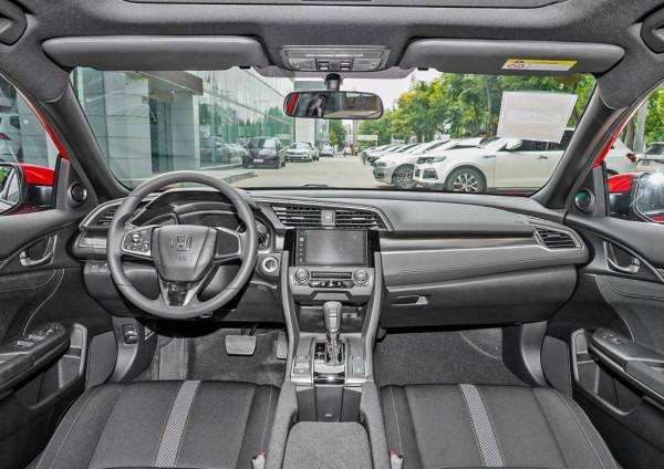 2021“沃德十佳”內飾出爐:國內有5款,三菱歐藍德爭議最大? 2021“沃德十佳”內飾出爐:國內有5款,三菱歐藍德爭議最大?