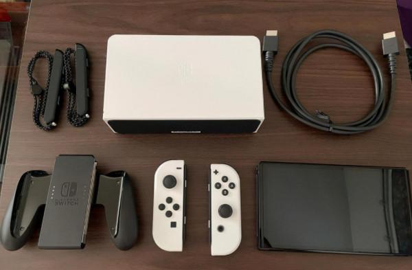 春節買什麼?看看極米Play便攜投影 春節買什麼?看看極米Play便攜投影