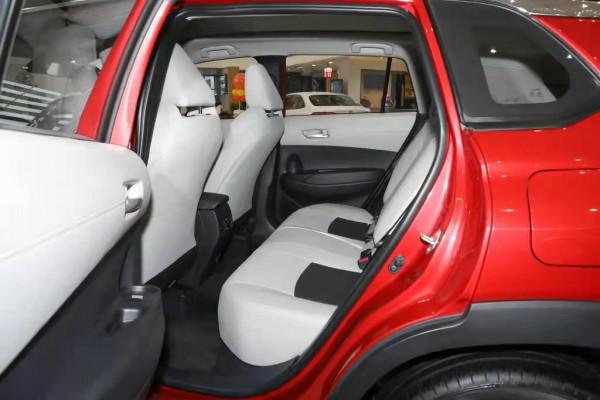 鋒蘭達：搭載2&period;0L&plus;CVT，油耗經濟，配全景天窗，適合家用