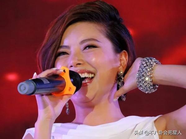 這6位歌手,靠一首歌吃一輩子,農民工因此賺上億元還買豪車 這6位歌手,靠一首歌吃一輩子,農民工因此賺上億元還買豪車