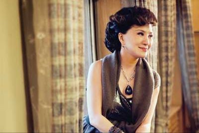 1983年春晚一夜爆紅的鄭緒嵐，遭封殺後離開中國，後來怎樣了