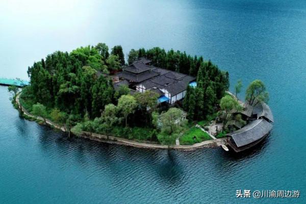 四川有個低調的湖，景色媲美瀘沽湖，人少景美沒有門票