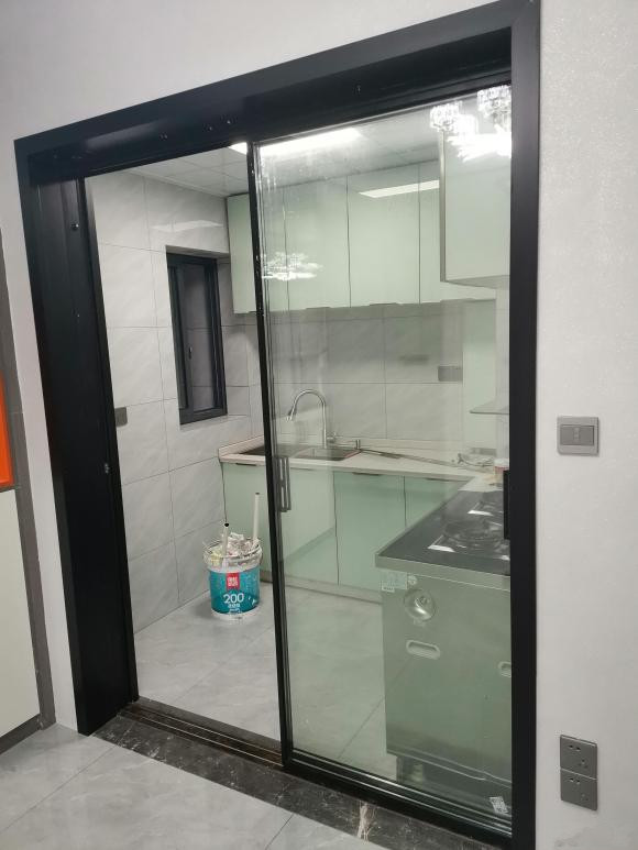 裝修畢業了,吊頂人工費3000,坐等軟裝進場,這效果太冷了嗎? 裝修畢業了,吊頂人工費3000,坐等軟裝進場,這效果太冷了嗎?