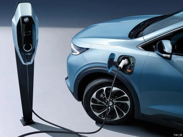 和燃油車競爭，微藍7勝算如何？