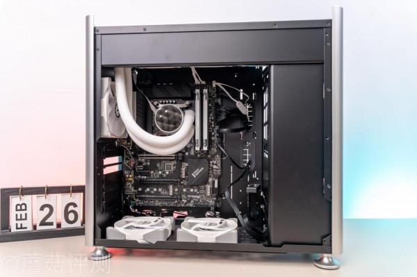 艱難加裝機械硬碟的後續、我給喬思伯I400機箱內塞了四塊硬碟