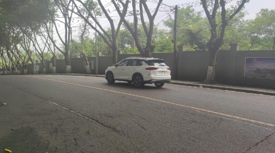 試駕廣汽傳祺GS4 PLUS，詮釋何為牌面，力做全能王拒絕偏科