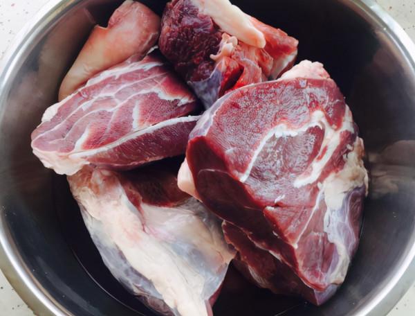 年夜飯上的醬牛肉,只需3步就出鍋,醬香濃郁,學會誇你是大廚 年夜飯上的醬牛肉,只需3步就出鍋,醬香濃郁,學會誇你是大廚