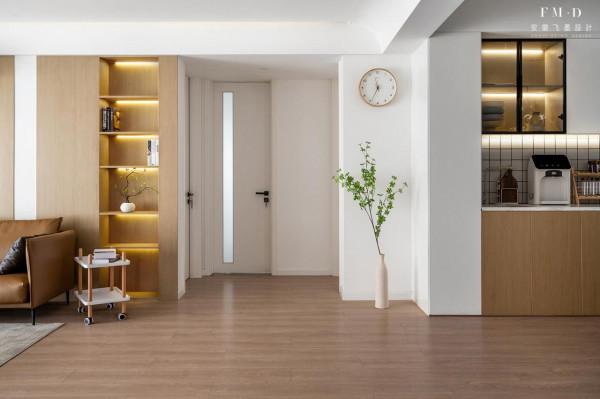 兩梯四戶，170㎡二手房土裡土氣，用時9個月改造，高階感都藏不住