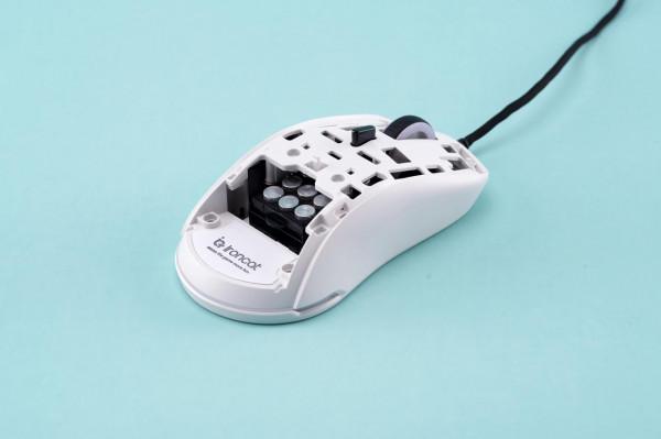 曲盡其妙 | 因科特 Infinity Two 有線遊戲滑鼠簡評（@FIO）