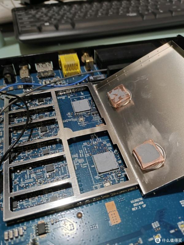 解決r7000路散熱:路由器散熱老不好,多半是廢了? 解決r7000路散熱:路由器散熱老不好,多半是廢了?