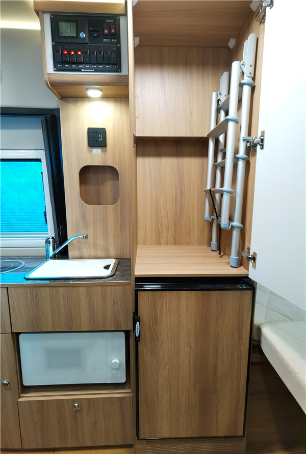 B型房車怎麼選？金冠賓歌系列B900大通V90房車值得考慮