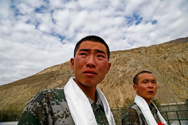 他用6年拍攝邊防戰友，這組圖太震撼