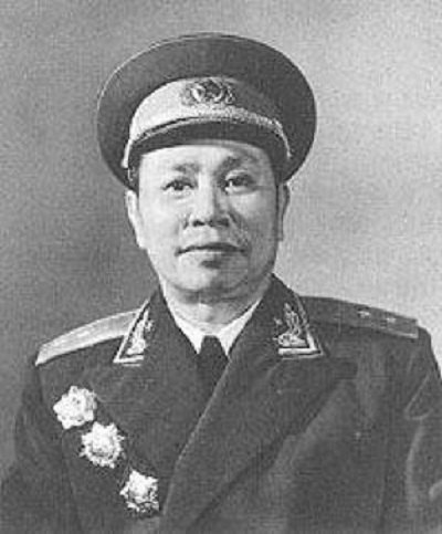 東北野戰軍12個縱隊的政委在1955年都被授予什麼軍銜？