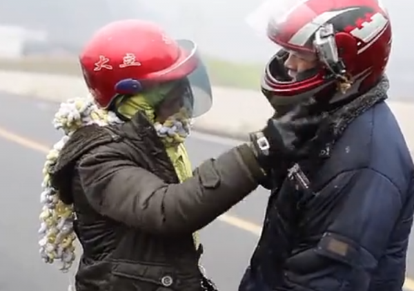 騎摩托橫跨4省全程1350公里回家過年是什麼感覺，這紀錄片告訴你