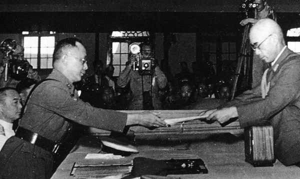 傳承千年的陳倉石鼓：我國九大鎮國之寶之一，曾被認為是天降神物