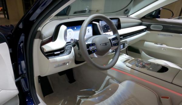 韓版“邁巴赫”全新GENESIS G90長軸版增190mm