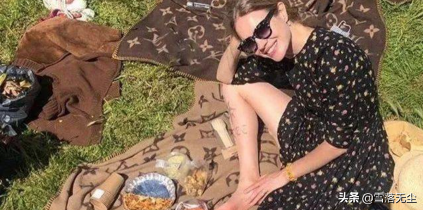 從貧民窟到英國王室，2次離異的LV太子妃，憑什麼再嫁豪門？