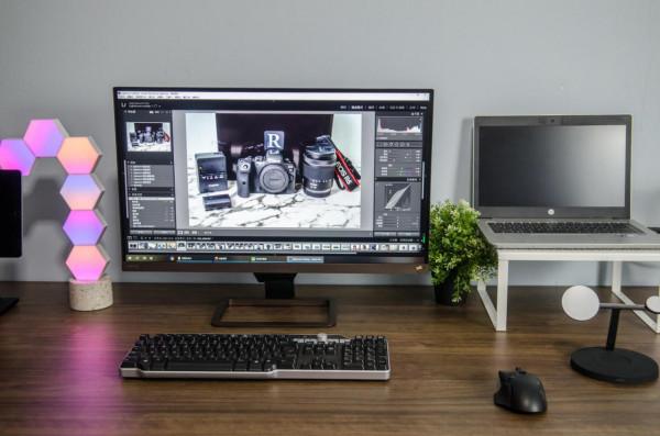 我的新桌面之初：樂歌電動升降桌LIFT1與明基EW2780U