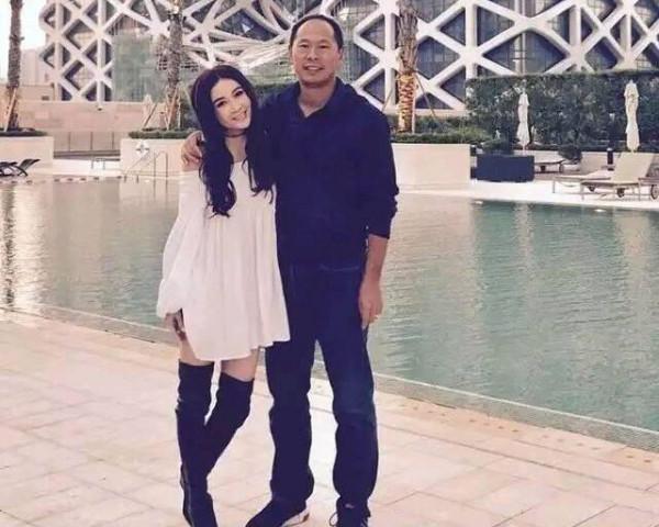 嫁入豪門不生娃,36歲靠“蘇妲己”翻紅,如今美麗依舊 嫁入豪門不生娃,36歲靠“蘇妲己”翻紅,如今美麗依舊