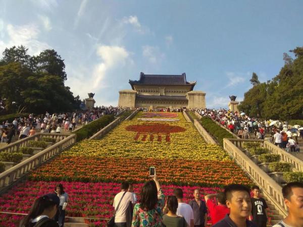 明月千古 江山依舊