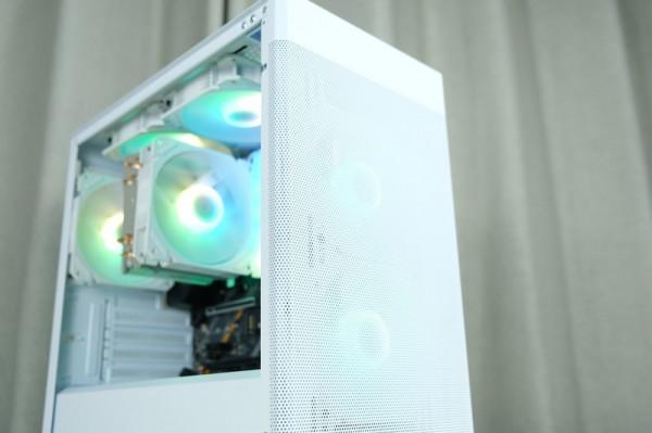 新年新氣象，中端平面設計主機 i5+32G+先馬易大師S1雪裝版上機