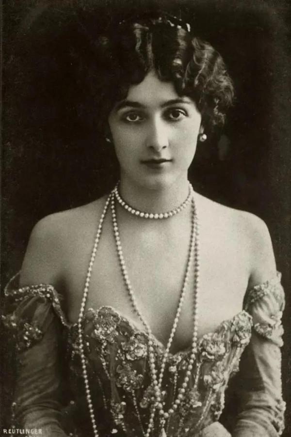 她曾經嫁給過俄國王子,慘遭拋棄,她是歐洲的傳奇女子 她曾經嫁給過俄國王子,慘遭拋棄,她是歐洲的傳奇女子