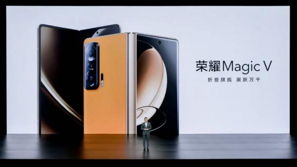 外屏、內屏都具實用性，榮耀Magic V引領摺疊屏潮流