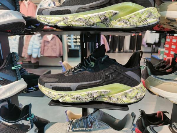 比較專業的業餘跑步者如何選一雙優質的跑鞋? 比較專業的業餘跑步者如何選一雙優質的跑鞋?