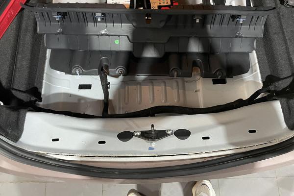 2萬公里的二手捷豹XFL,開了一年才想起來驗車,檢測完客戶汗顏了 2萬公里的二手捷豹XFL,開了一年才想起來驗車,檢測完客戶汗顏了