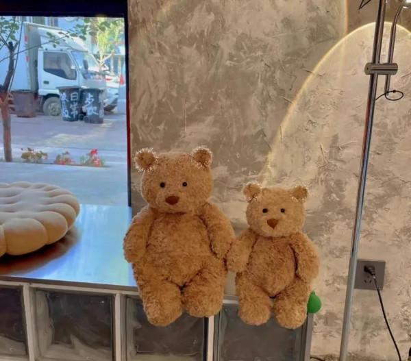 背景圖｜不能告訴她 世界上沒有奧特曼