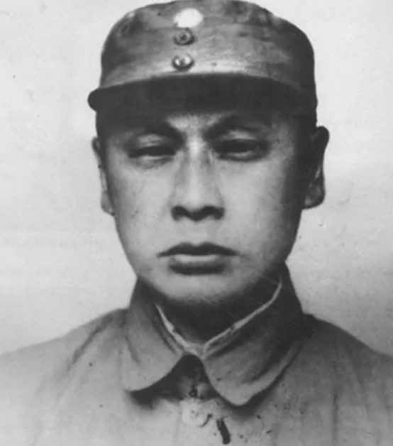 張靈甫被擊斃，報告卻寫成“自殺”，陳毅：我們這是“騙”毛主席