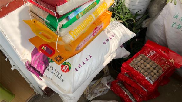 曬曬我婆婆家的囤貨,一應俱全,半年不出門都餓不著,網友:羨慕 曬曬我婆婆家的囤貨,一應俱全,半年不出門都餓不著,網友:羨慕