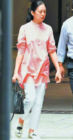 甘願被藏21年,46歲為劉德華生子,朱麗倩真的太狠了 甘願被藏21年,46歲為劉德華生子,朱麗倩真的太狠了