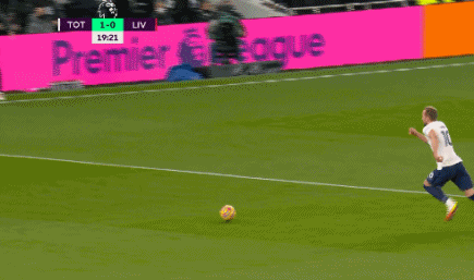 英超一戰4次爭議判罰！紅牌+點球被無視，主裁判雙標激怒克洛普