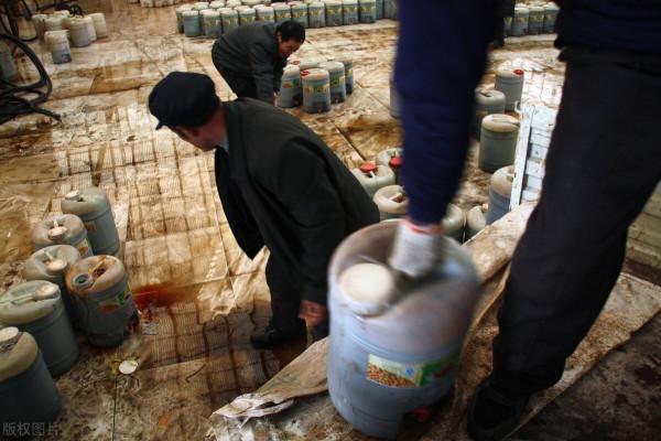 全國4款放心味極鮮,因價廉遭受質疑,卻是100%純豆純麥精製而成 全國4款放心味極鮮,因價廉遭受質疑,卻是100%純豆純麥精製而成