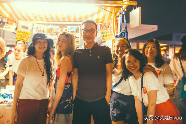 李嫣現身閨蜜聚會,穿熱褲蹺著腿喝咖啡,拎5位數包比王菲還闊綽 李嫣現身閨蜜聚會,穿熱褲蹺著腿喝咖啡,拎5位數包比王菲還闊綽