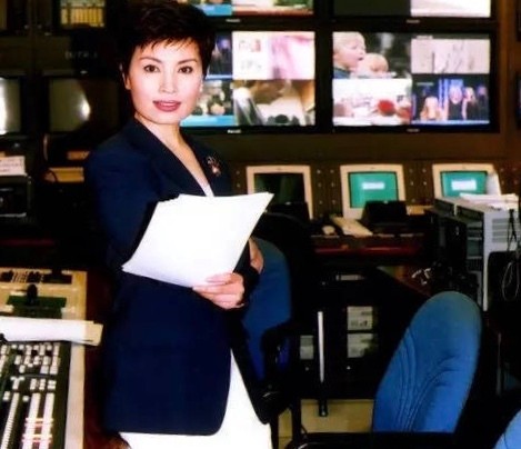 央視國臉李瑞英：《新聞聯播》開播前聽聞兒子墜樓，含淚堅守崗位