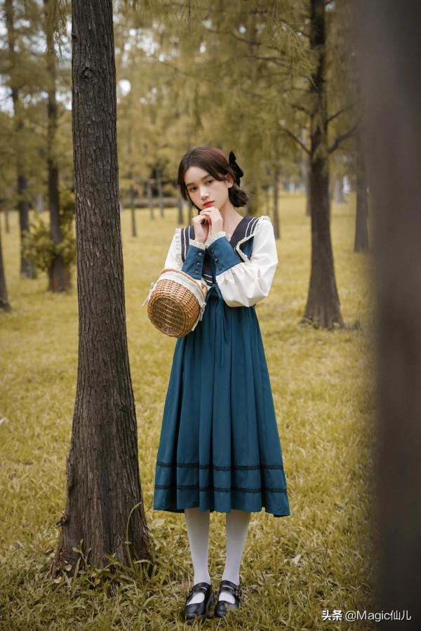 秋天甜美校花穿搭-復古海軍風公主裙 秋天甜美校花穿搭-復古海軍風公主裙